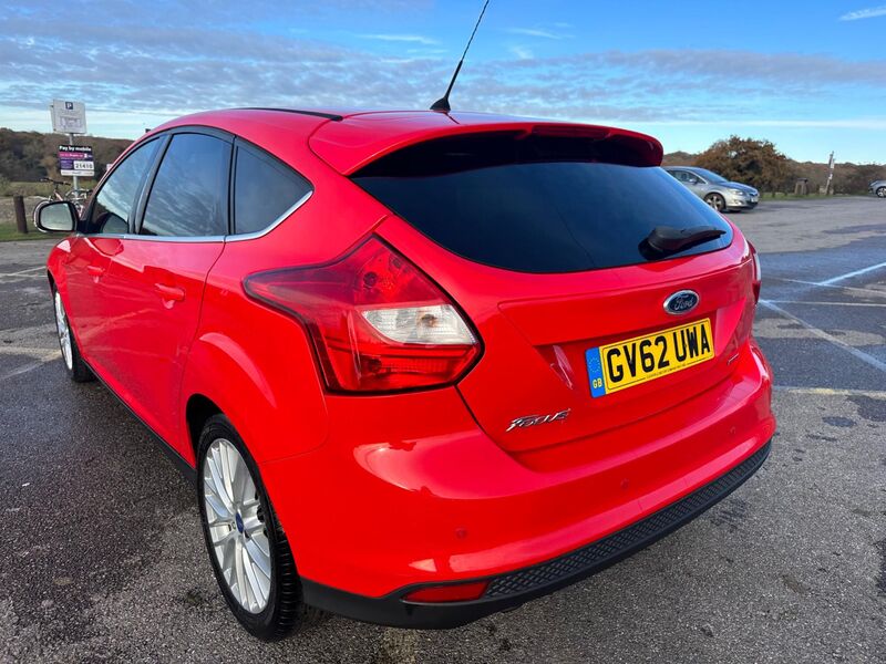 FORD FOCUS