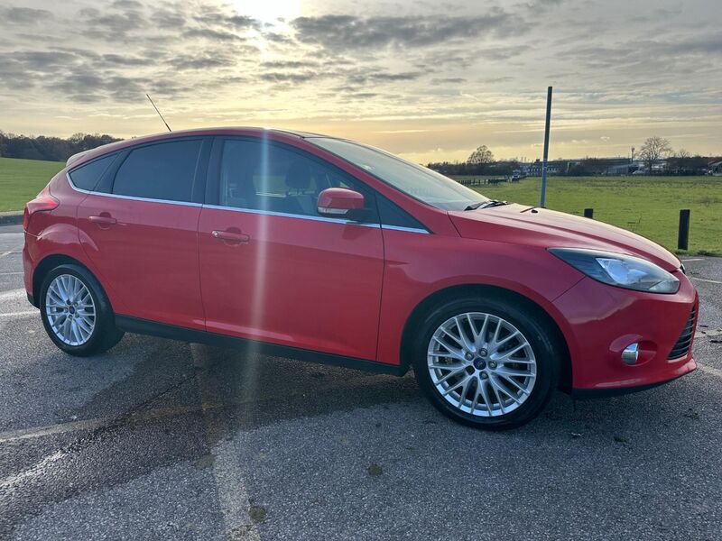 FORD FOCUS