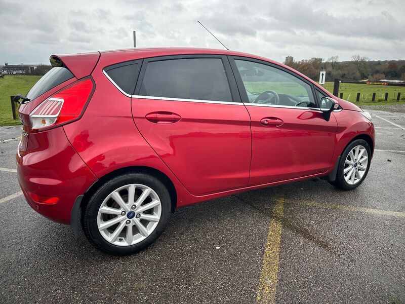 FORD FIESTA