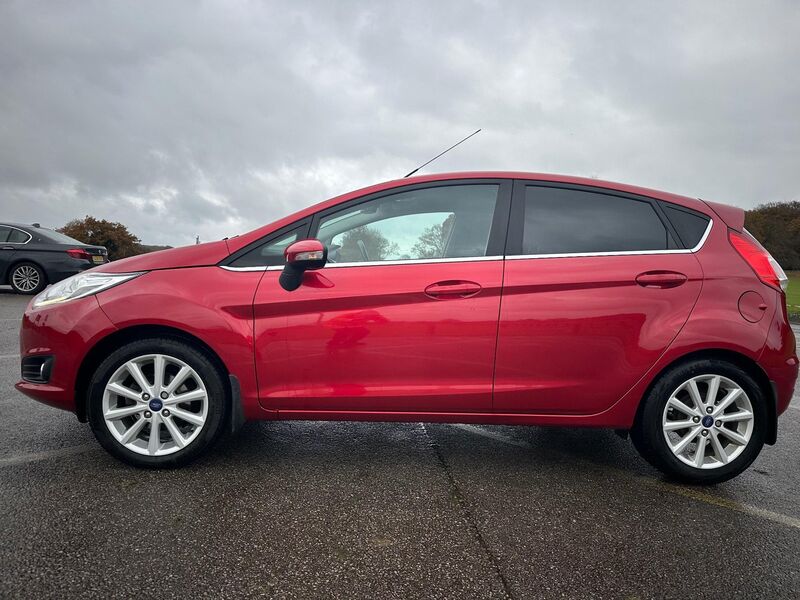 FORD FIESTA