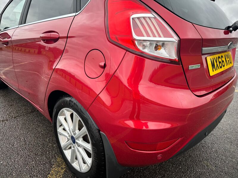 FORD FIESTA