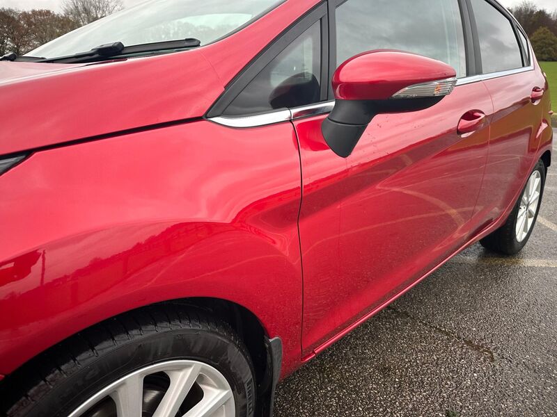 FORD FIESTA