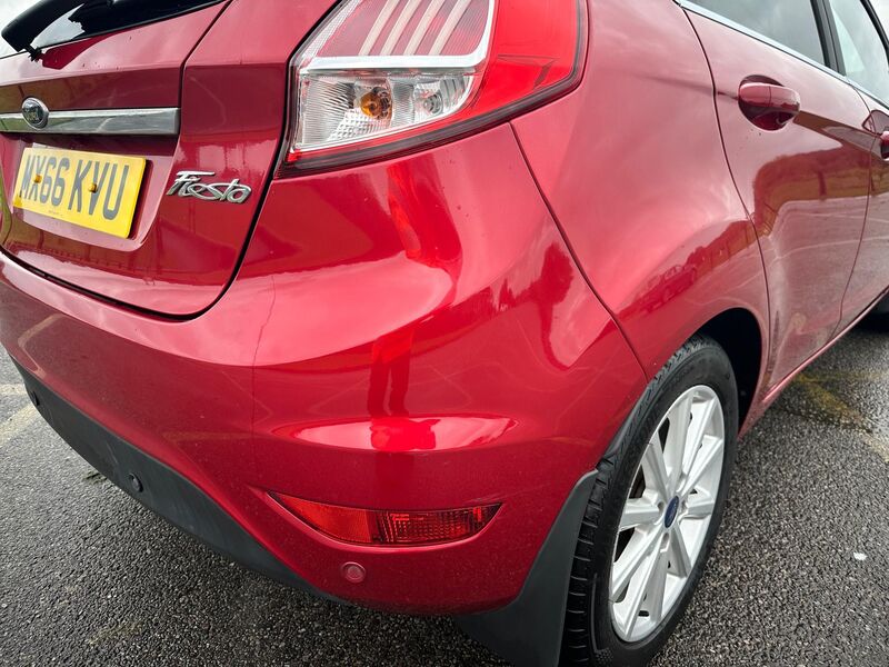 FORD FIESTA
