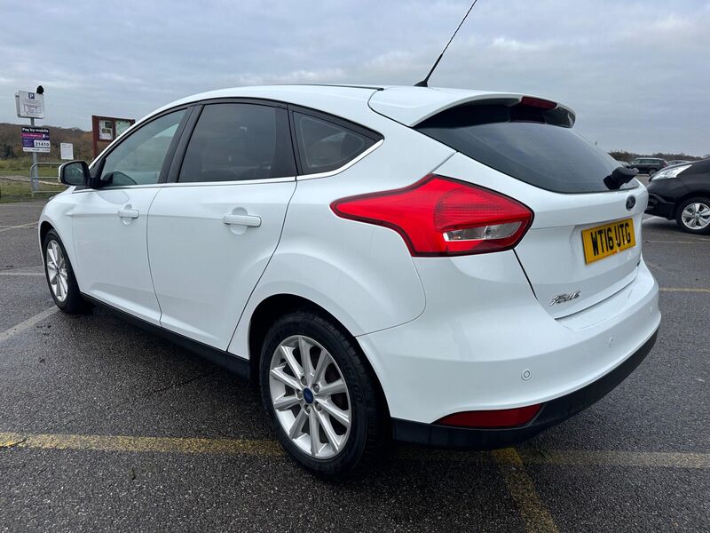 FORD FOCUS