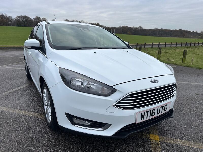 View FORD FOCUS 1.0T EcoBoost Titanium Euro 6 (s/s) 5dr