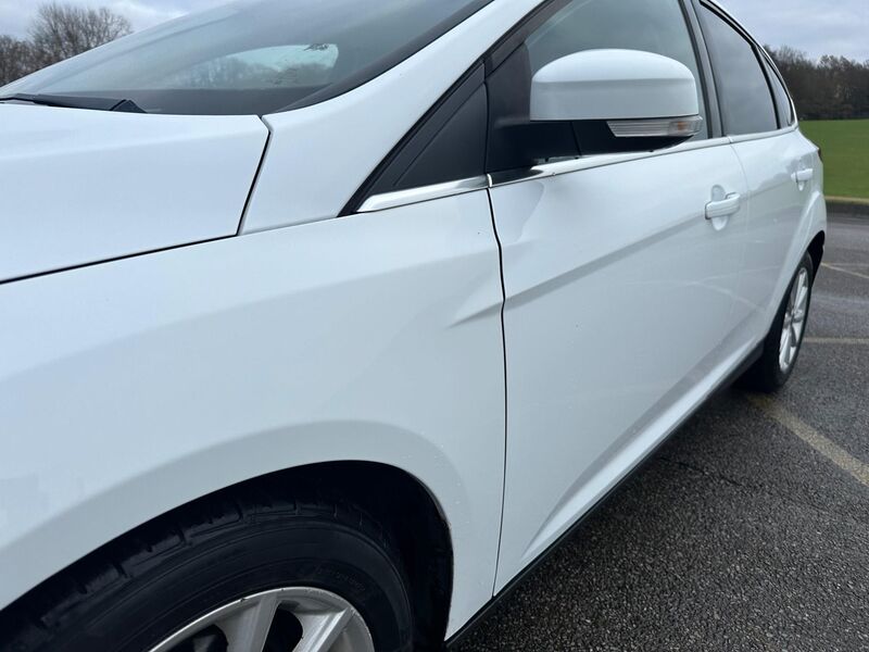 FORD FOCUS
