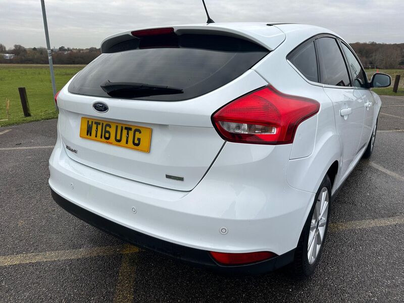FORD FOCUS