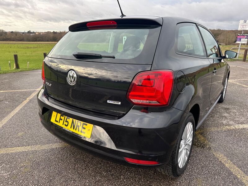 VOLKSWAGEN POLO