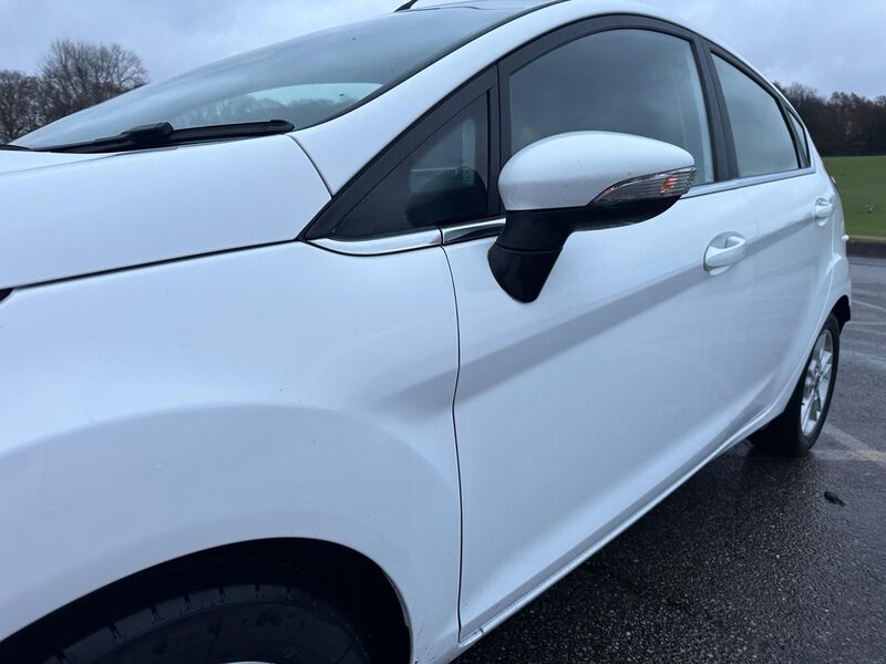 FORD FIESTA