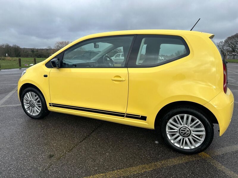 VOLKSWAGEN UP