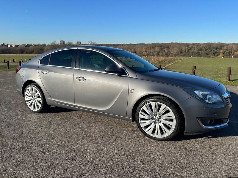 VAUXHALL INSIGNIA