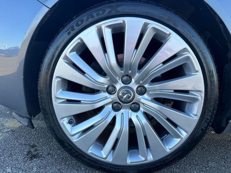 VAUXHALL INSIGNIA