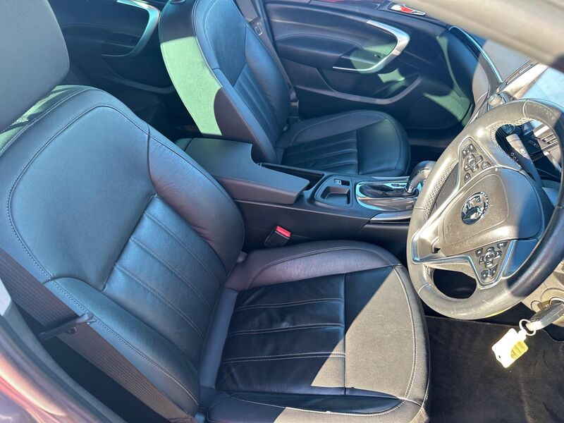 VAUXHALL INSIGNIA