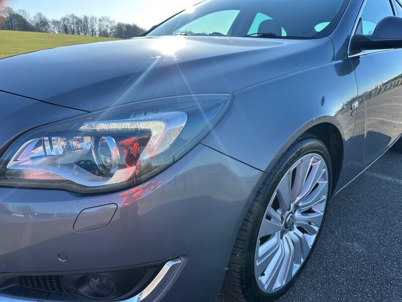 VAUXHALL INSIGNIA