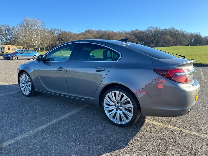 VAUXHALL INSIGNIA