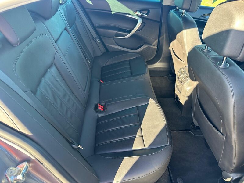 VAUXHALL INSIGNIA