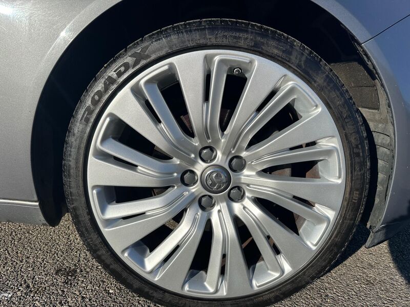 VAUXHALL INSIGNIA