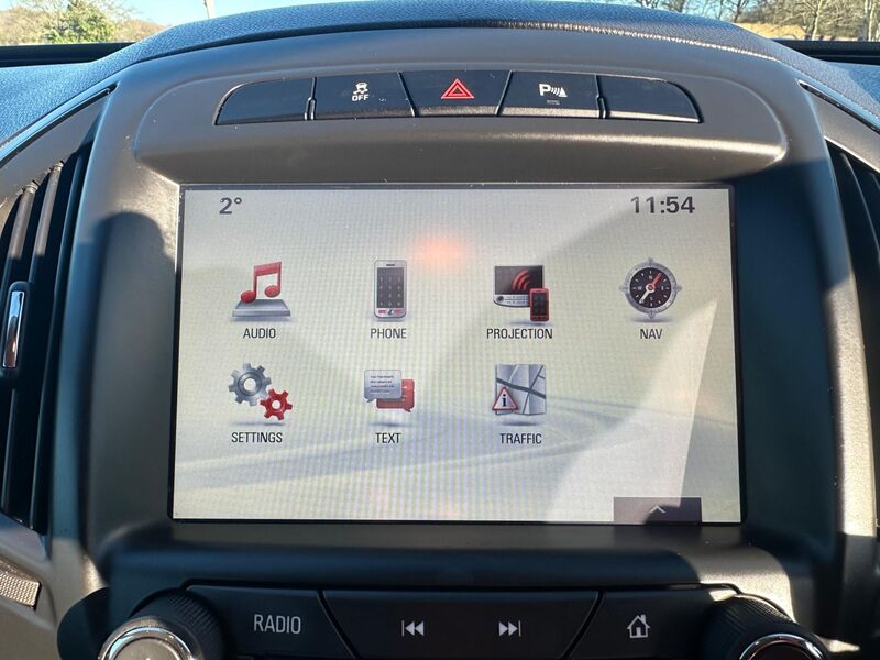 VAUXHALL INSIGNIA