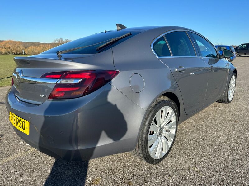 VAUXHALL INSIGNIA