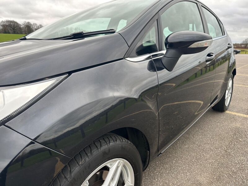 FORD FIESTA