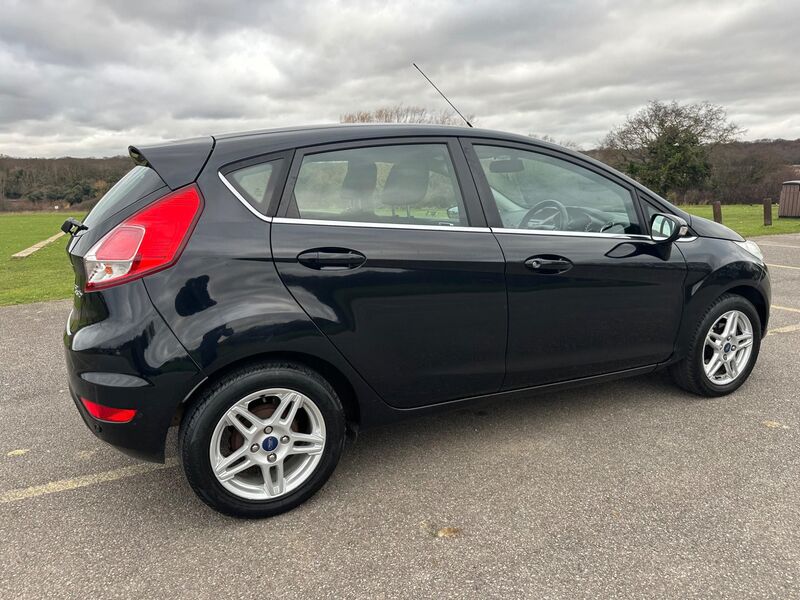 FORD FIESTA