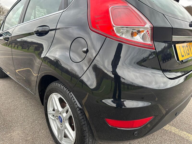 FORD FIESTA