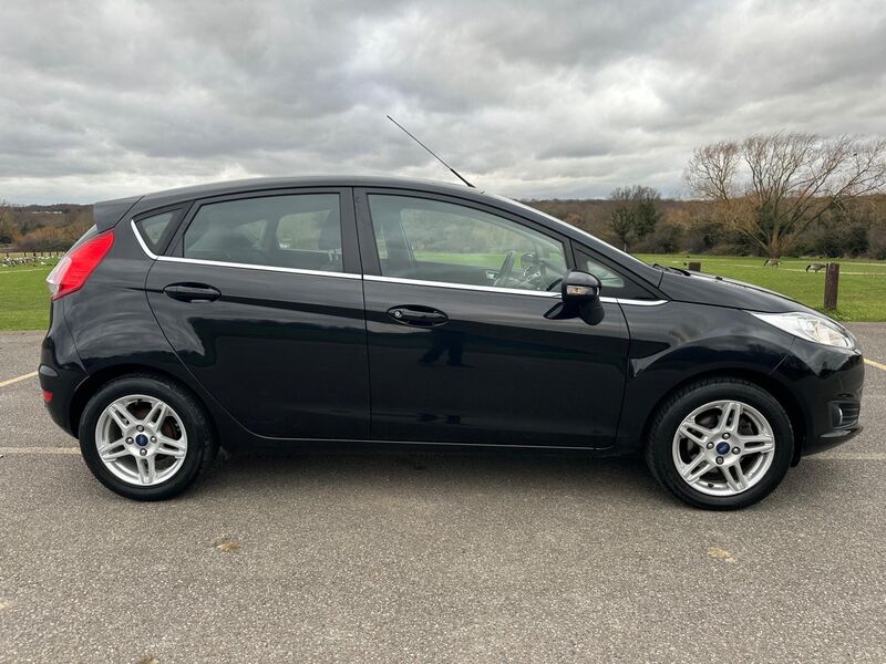 FORD FIESTA
