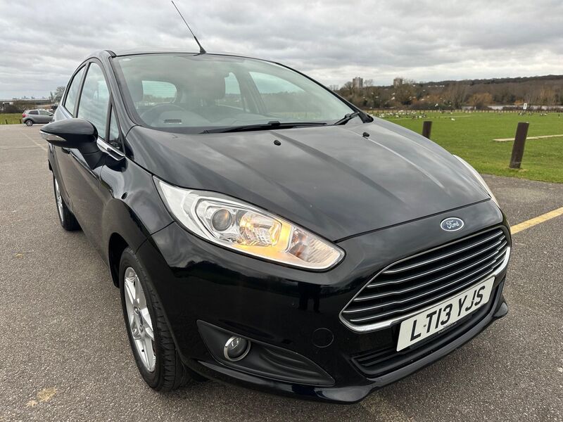 View FORD FIESTA 1.25 Zetec Euro 5 5dr