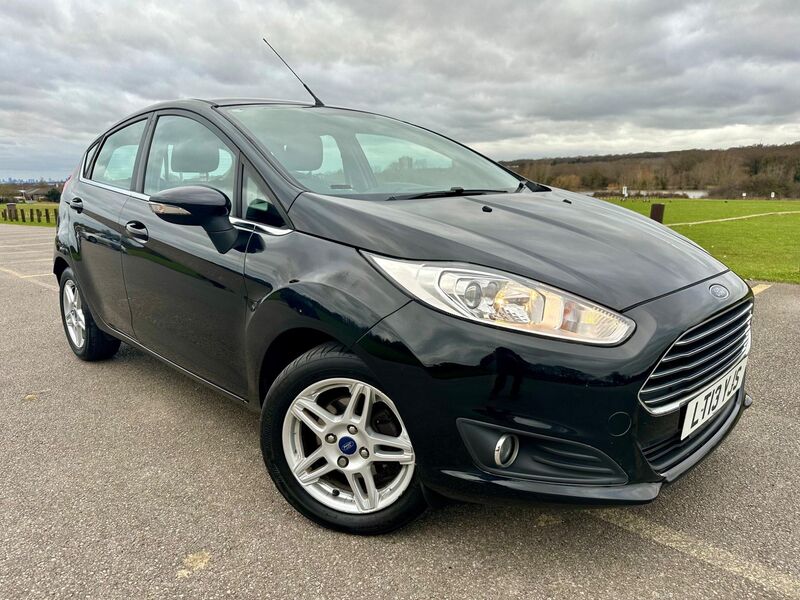 View FORD FIESTA 1.25 Zetec Euro 5 5dr