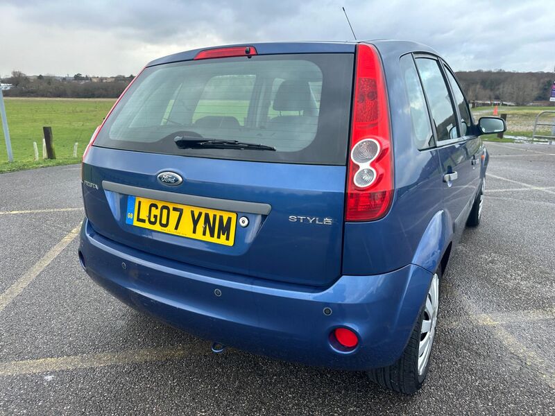 FORD FIESTA