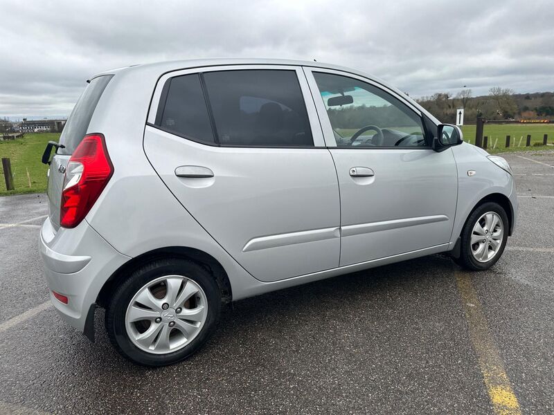 HYUNDAI I10