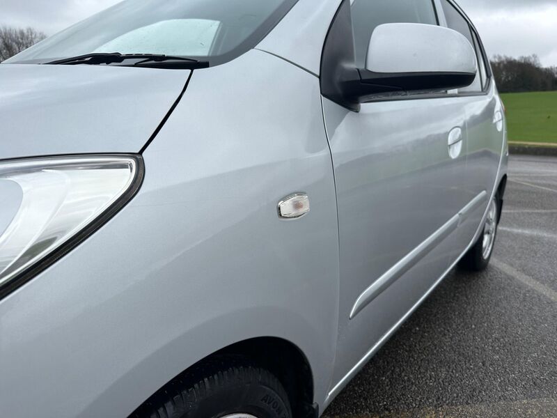 HYUNDAI I10