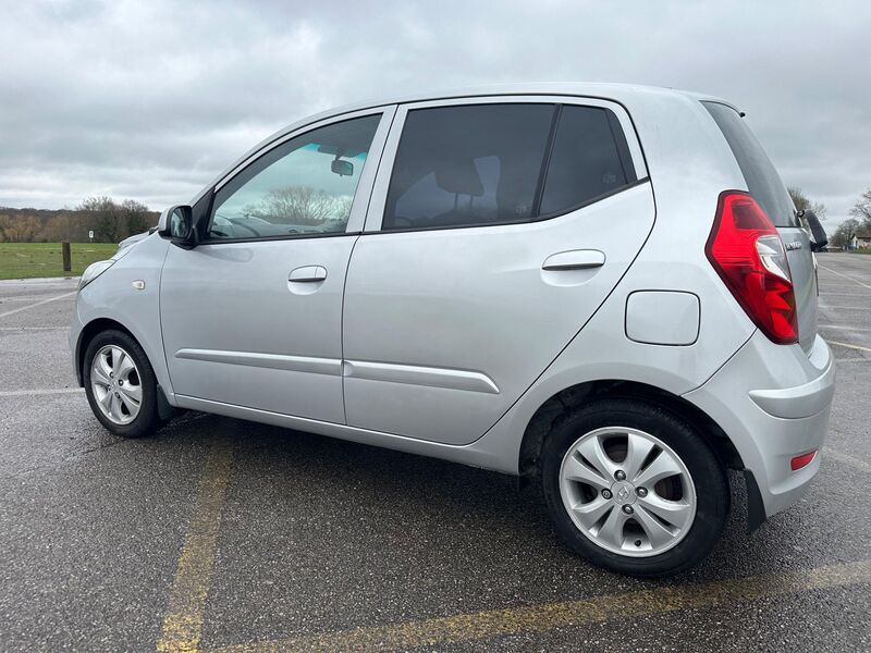 HYUNDAI I10