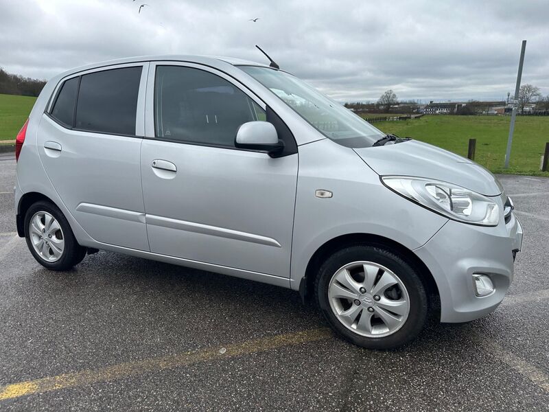 HYUNDAI I10