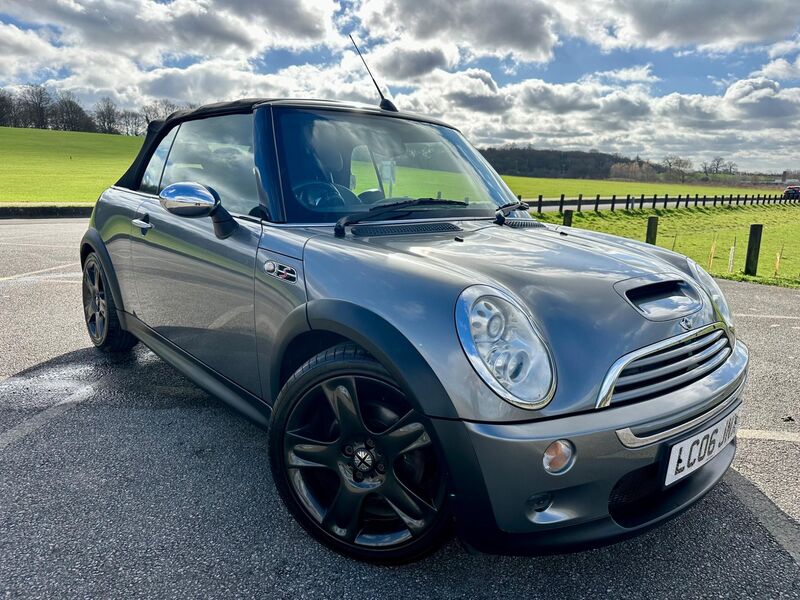 View MINI CONVERTIBLE 1.6 Cooper S Euro 4 2dr