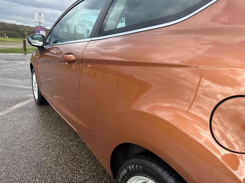 FORD FIESTA