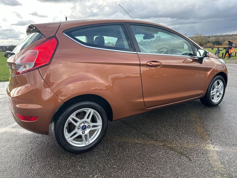 FORD FIESTA