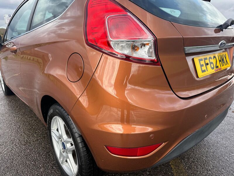 FORD FIESTA