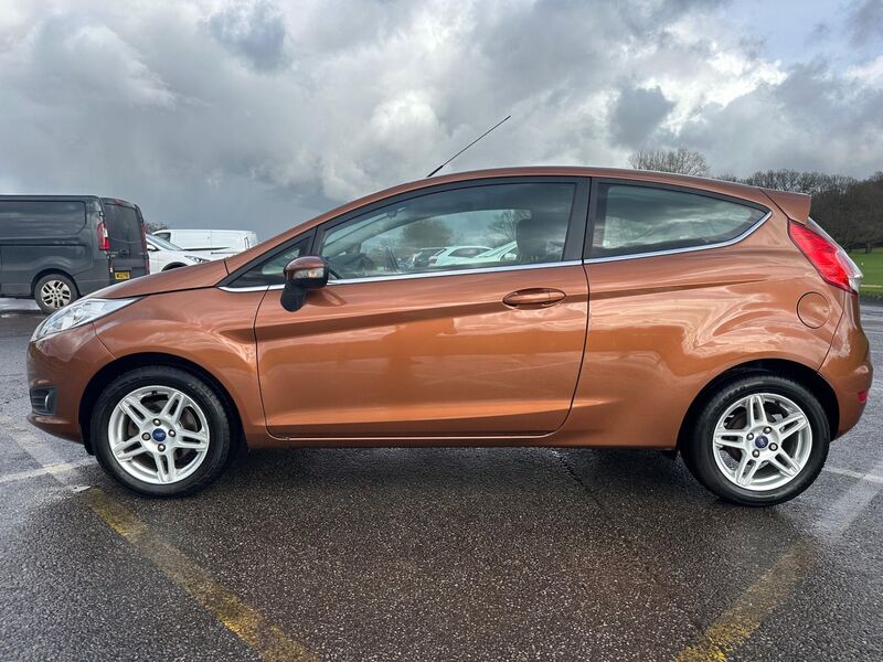 FORD FIESTA