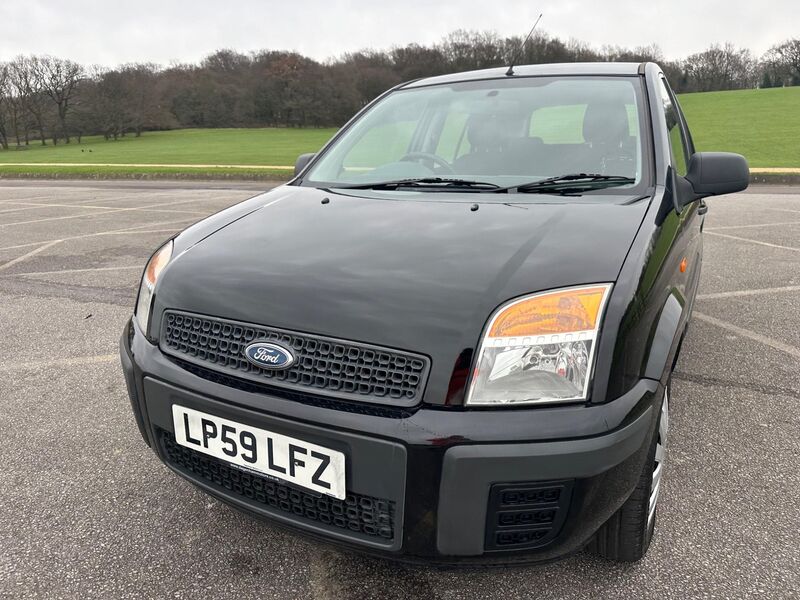 FORD FUSION