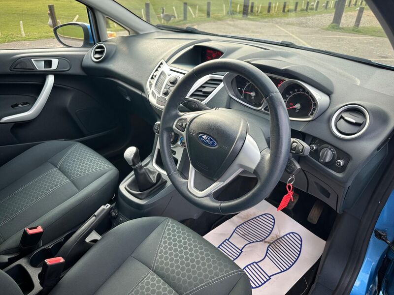 FORD FIESTA