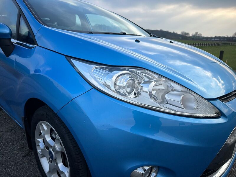 FORD FIESTA
