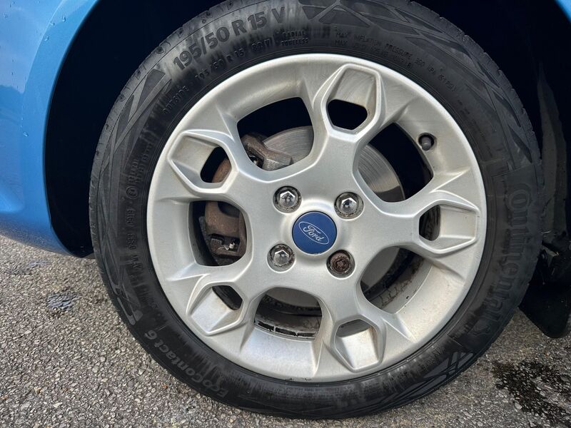 FORD FIESTA