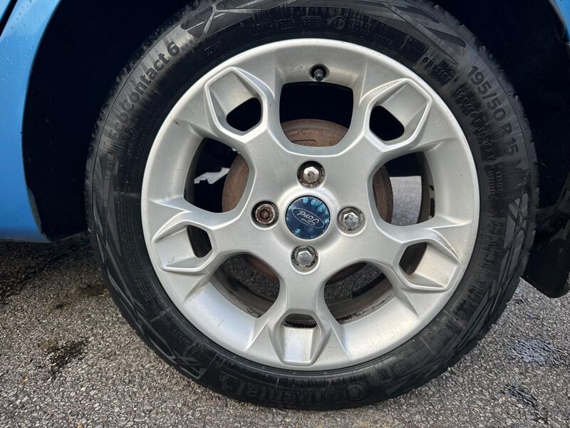 FORD FIESTA