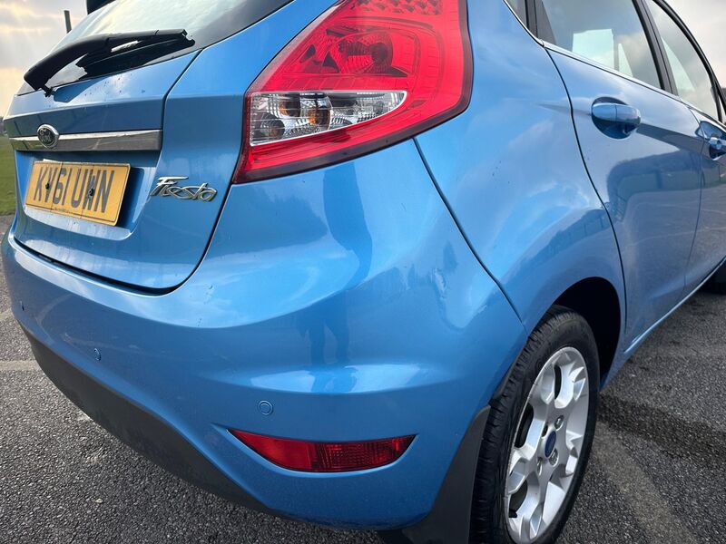 FORD FIESTA