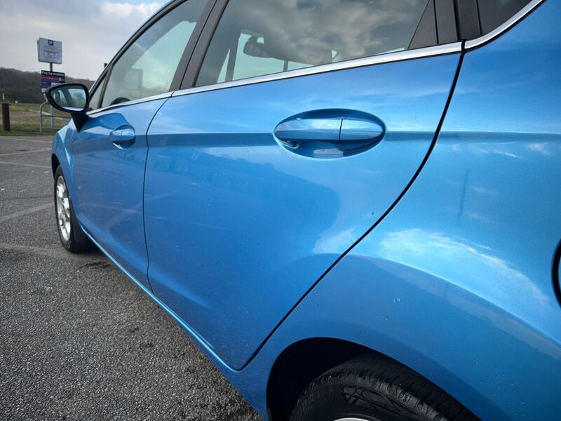 FORD FIESTA