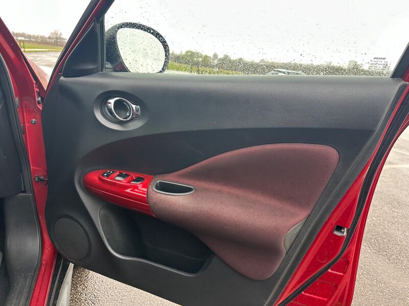 NISSAN JUKE