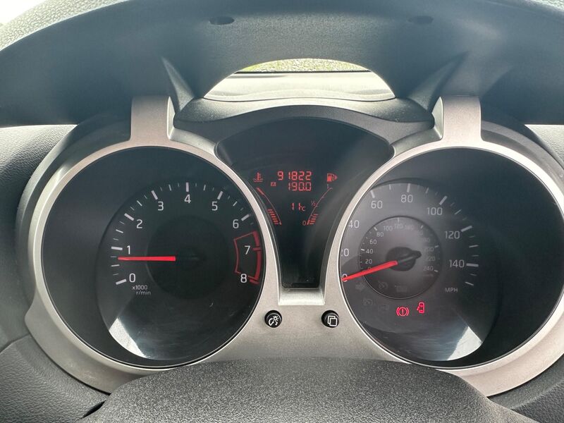 NISSAN JUKE