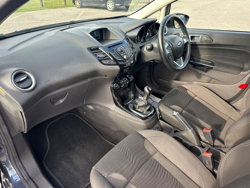 FORD FIESTA