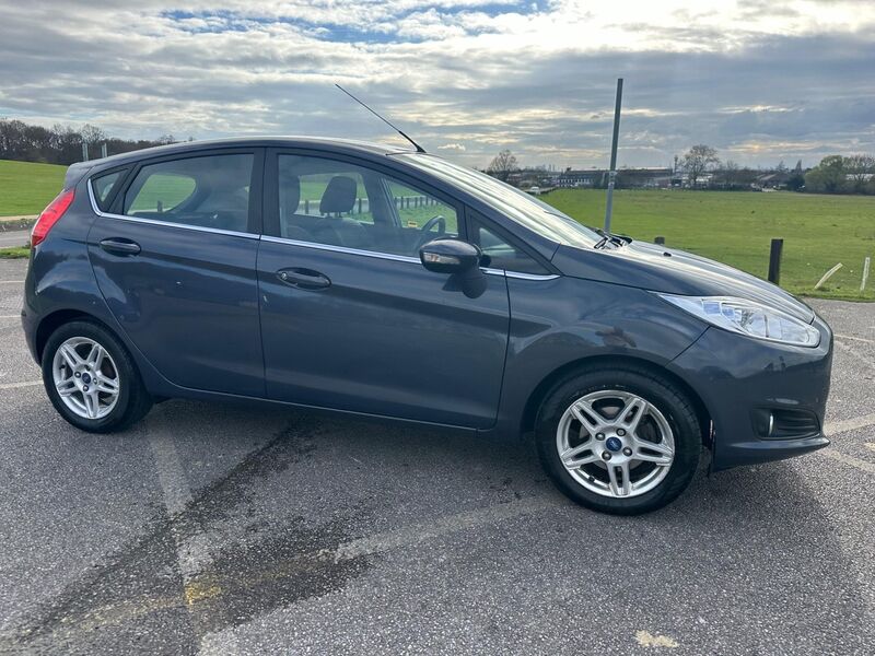 FORD FIESTA